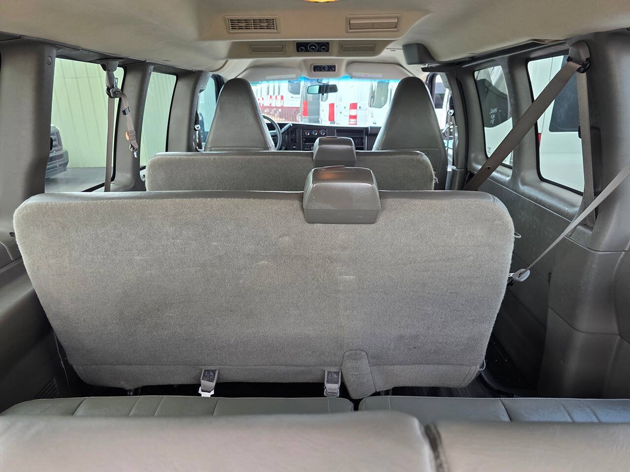 Used 2024 Chevrolet Express 3500 LS RWD image 19