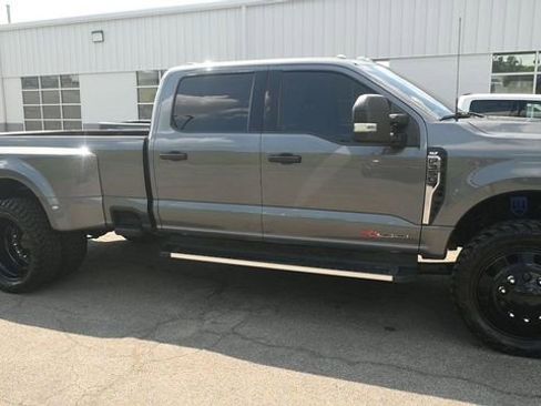 Used 2023 Ford F350 XLT w/ FX4 Off-Road Package AWD/4WD image 4