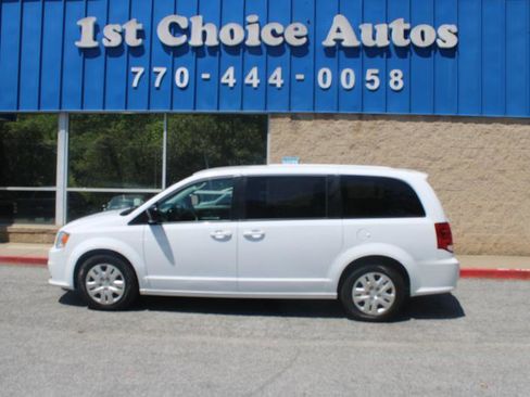 Used 2020 Dodge Grand Caravan SE FWD image 5