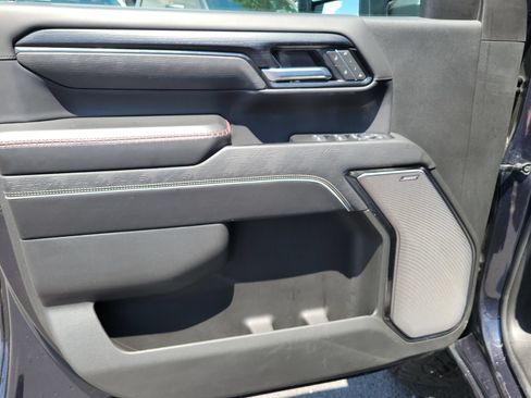 Used 2025 GMC Sierra 2500 AT4X AWD/4WD image 7