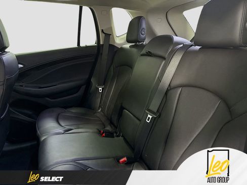 Used 2020 Buick Envision Essence image 24