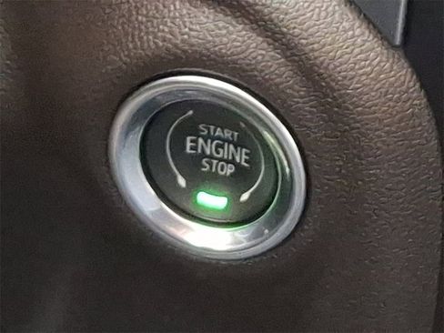 Used 2020 Chevrolet Silverado 1500 LTZ w/ LTZ Premium Package image 24