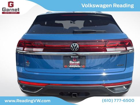 New 2025 Volkswagen Atlas Cross Sport SE image 5