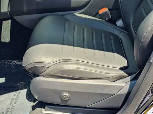 New 2026 Mercedes-Benz GLC 300 4MATIC image 17