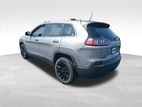 Used 2020 Jeep Cherokee Latitude Plus image 5
