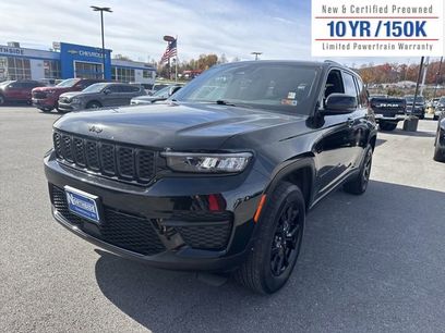 Used 2025 Jeep Grand Cherokee Altitude