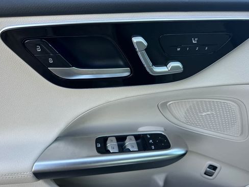 New 2026 Mercedes-Benz C 300 4MATIC Sedan image 10