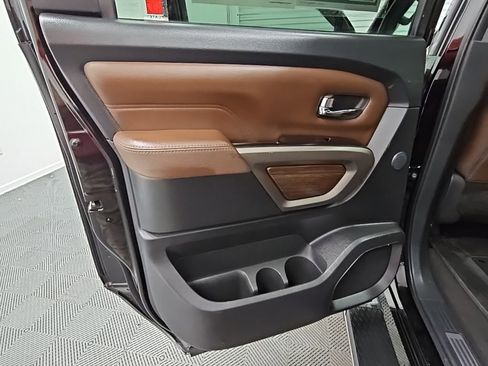 Used 2020 Nissan Titan Platinum Reserve w/ Moonroof Package image 35