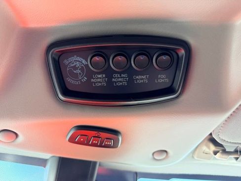Used 2019 Chevrolet Express 2500 Extended w/ Enhanced Convenience Package RWD image 11
