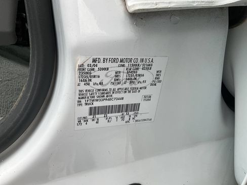 Used 2004 Ford F350 Lariat image 17