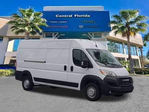 Used 2025 RAM ProMaster 2500 w/ Convenience Group FWD image 2