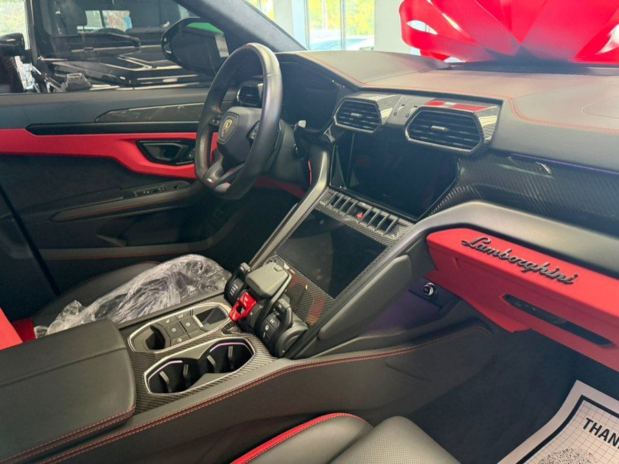 Used 2023 Lamborghini Urus S AWD/4WD image 59