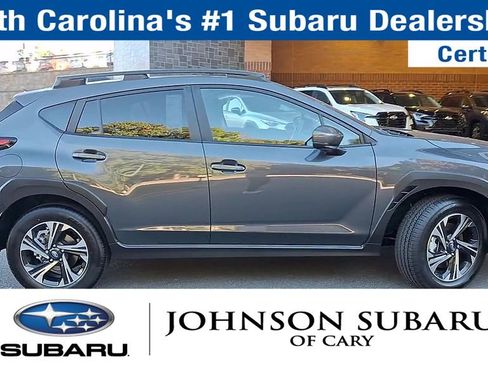 Used 2025 Subaru Crosstrek 2.0i Premium image 11