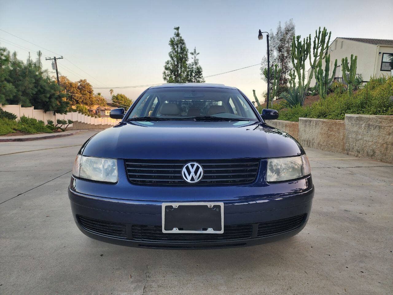 Used 2000 Volkswagen Passat GLX AWD/4WD image 3