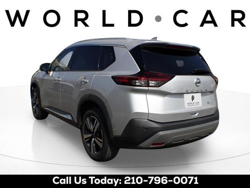 Used 2021 Nissan Rogue SL w/ Premium Package image 5