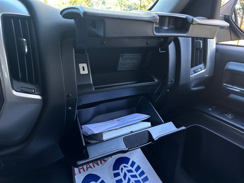 Used 2018 Chevrolet Silverado 1500 LT w/ All Star Edition image 46