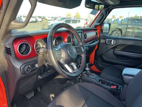 Used 2023 Jeep Wrangler Unlimited Rubicon image 24