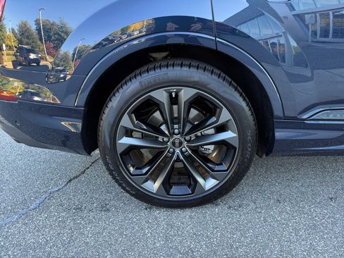 Certified 2025 Audi Q7 3.0T Prestige image 23