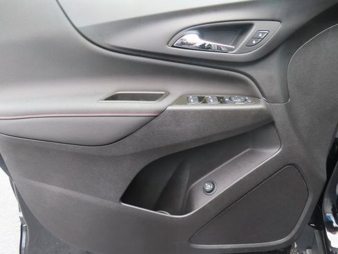 Certified 2024 Chevrolet Equinox RS image 10