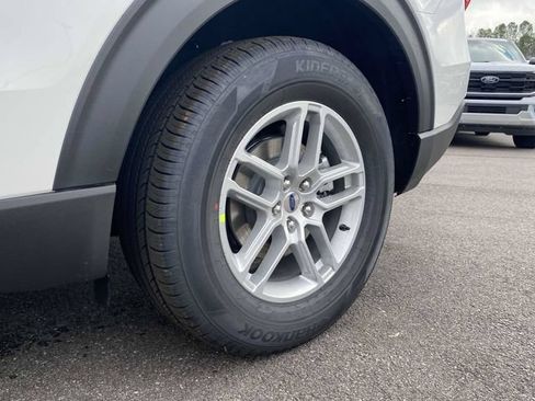 New 2026 Ford Explorer Active w/ Active Comfort Package RWD image 9