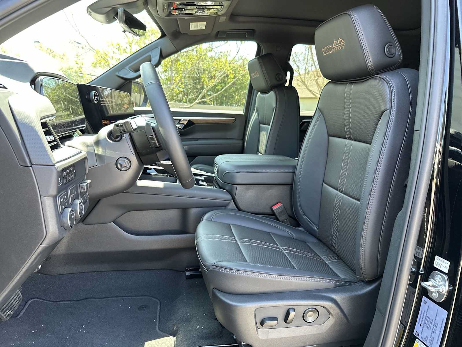 New 2026 Chevrolet Tahoe High Country w/ Sun And Tow Package AWD/4WD image 15