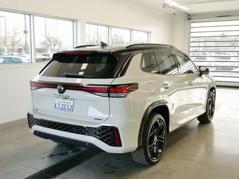 New 2026 Volkswagen Tiguan SE R-Line image 6