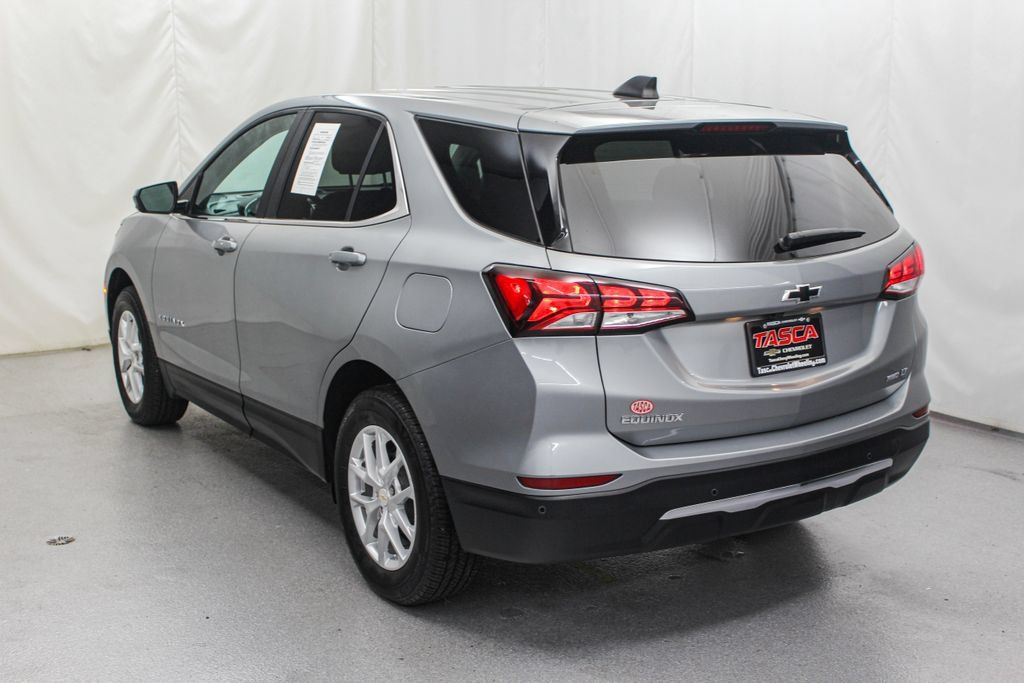 Used 2023 Chevrolet Equinox LT AWD/4WD image 8