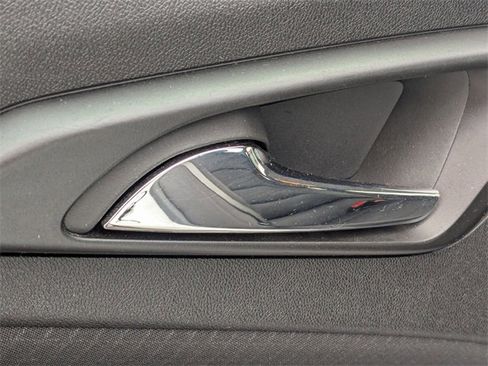 Used 2024 Chevrolet Malibu LT image 26