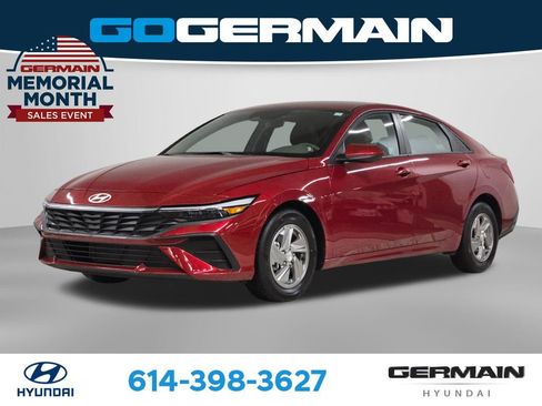 Certified 2025 Hyundai Elantra SE FWD image 1