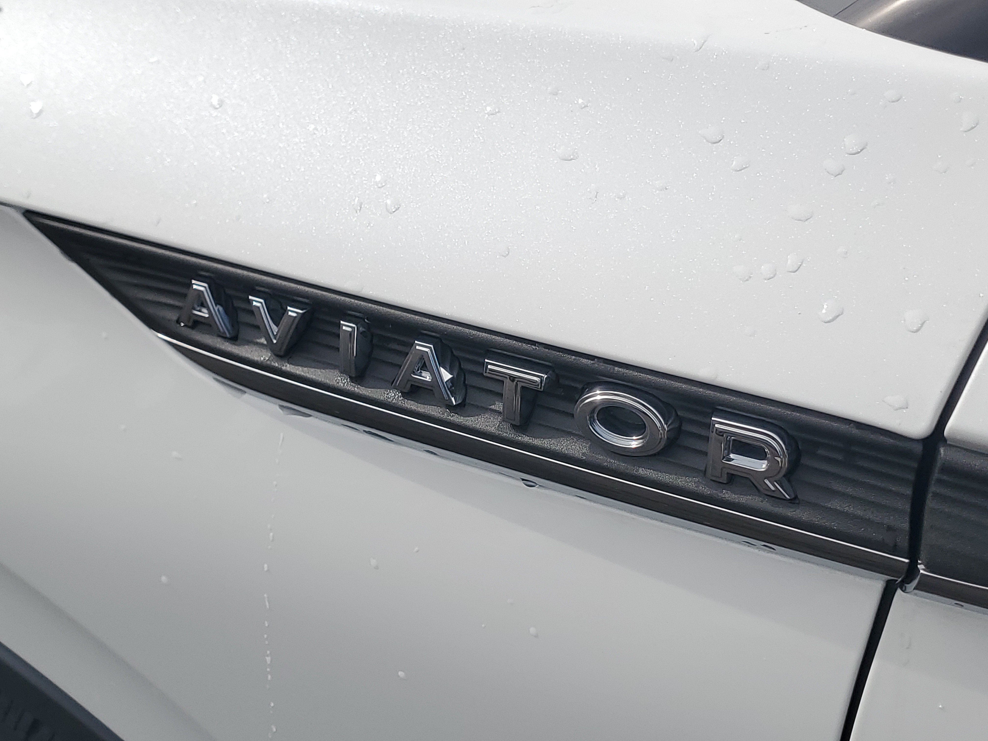 New 2026 Lincoln Aviator AWD image 7