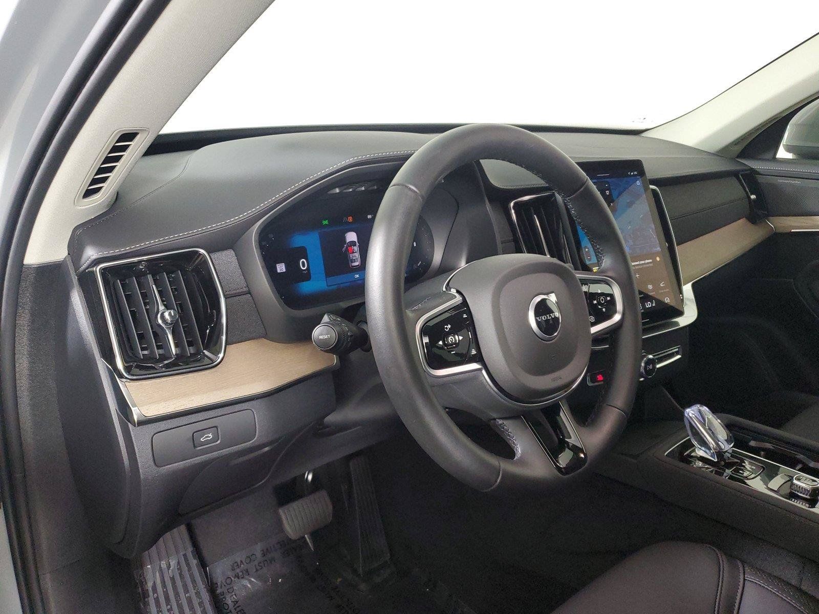 Certified 2026 Volvo XC90 B6 Plus AWD/4WD image 24