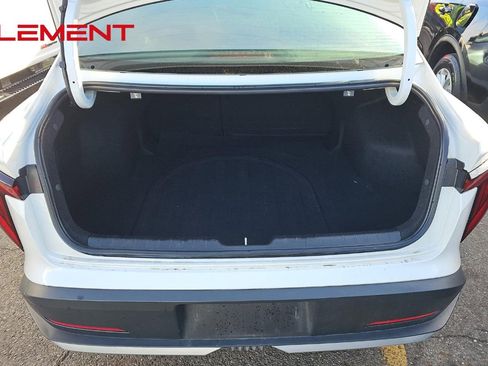 Used 2025 Kia K4 EX image 16