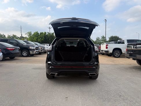 Used 2018 Ford Edge Sport w/ Equipment Group 401A AWD/4WD image 32