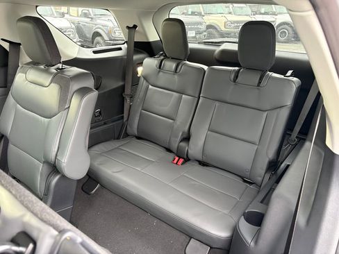 New 2026 Ford Explorer Active w/ Active Comfort Package image 6