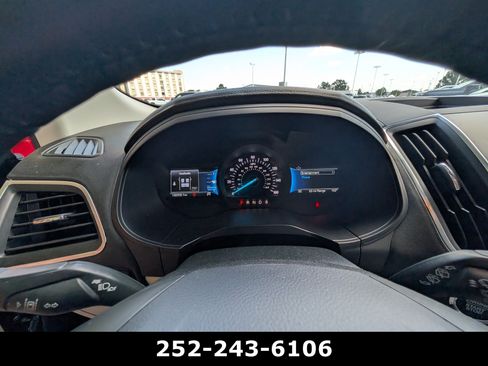 Used 2024 Ford Edge Titanium AWD/4WD image 13