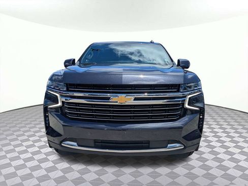 Used 2023 Chevrolet Suburban LT RWD image 8