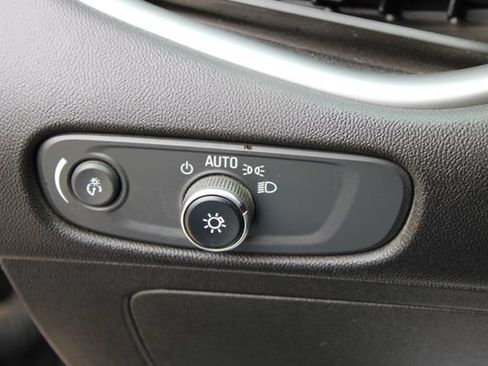 Used 2023 Chevrolet Malibu LT FWD image 20