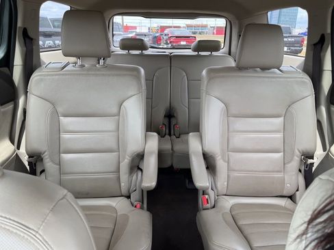 Used 2017 GMC Acadia Denali w/ Technology Package image 41