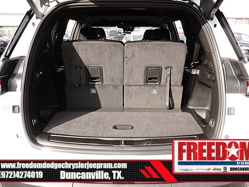 New 2025 Jeep Grand Cherokee L Altitude image 46