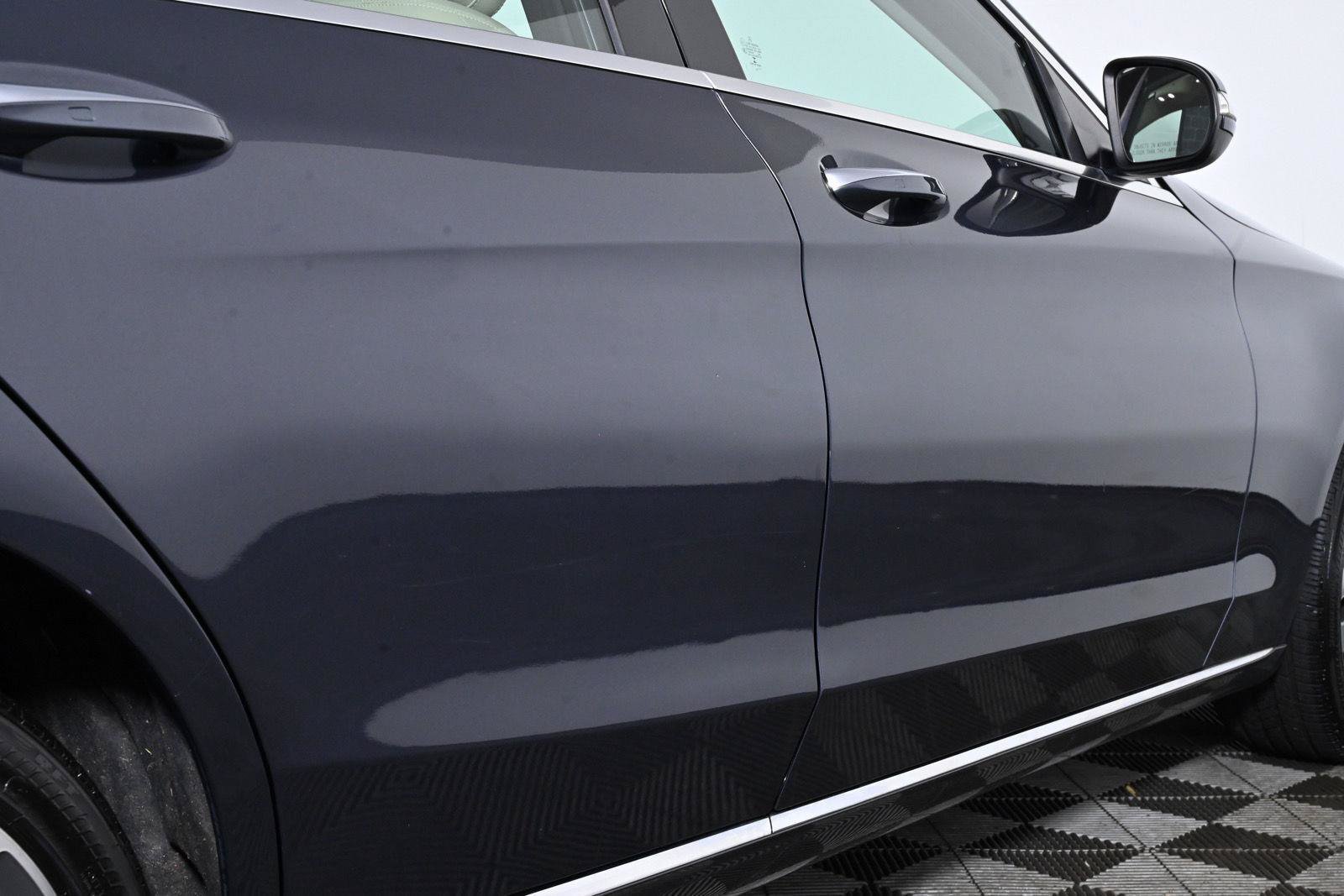 Used 2015 Mercedes-Benz C 300 4MATIC Sedan image 8