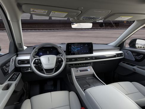 New 2026 Lincoln Aviator Reserve w/ Luxury Package AWD/4WD image 9