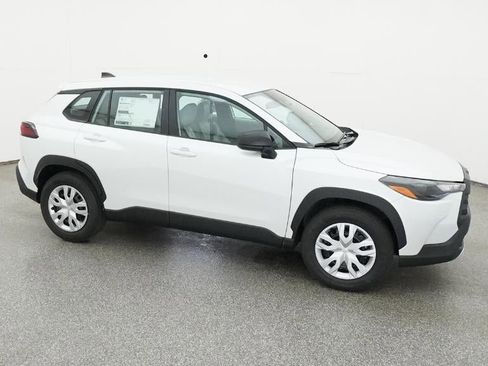 New 2026 Toyota Corolla Cross L image 12