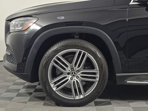 Certified 2022 Mercedes-Benz GLS 450 4MATIC image 11