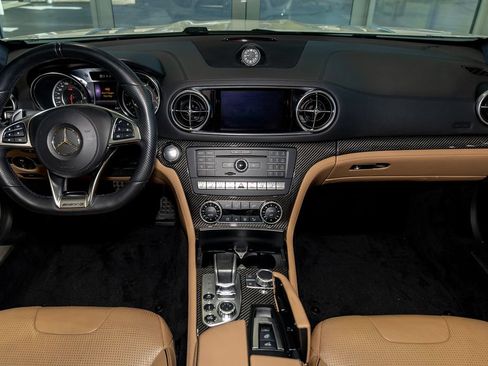 Used 2019 Mercedes-Benz SL 63 AMG image 2