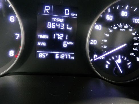 Used 2017 Hyundai Elantra SE FWD image 16