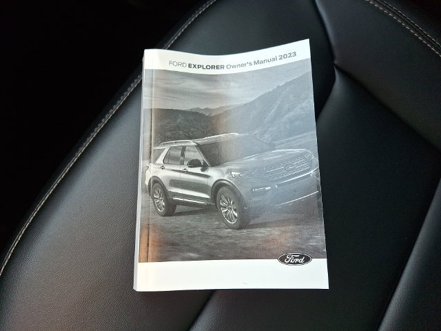 Used 2023 Ford Explorer XLT w/ Equipment Group 202A AWD/4WD image 29
