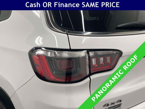 Used 2023 Jeep Compass Limited w/ Sun and Sound Group AWD/4WD image 12