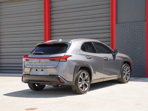 Used 2021 Lexus UX 250h w/ Premium Package image 8