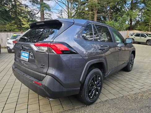 Used 2024 Toyota RAV4 LE image 7