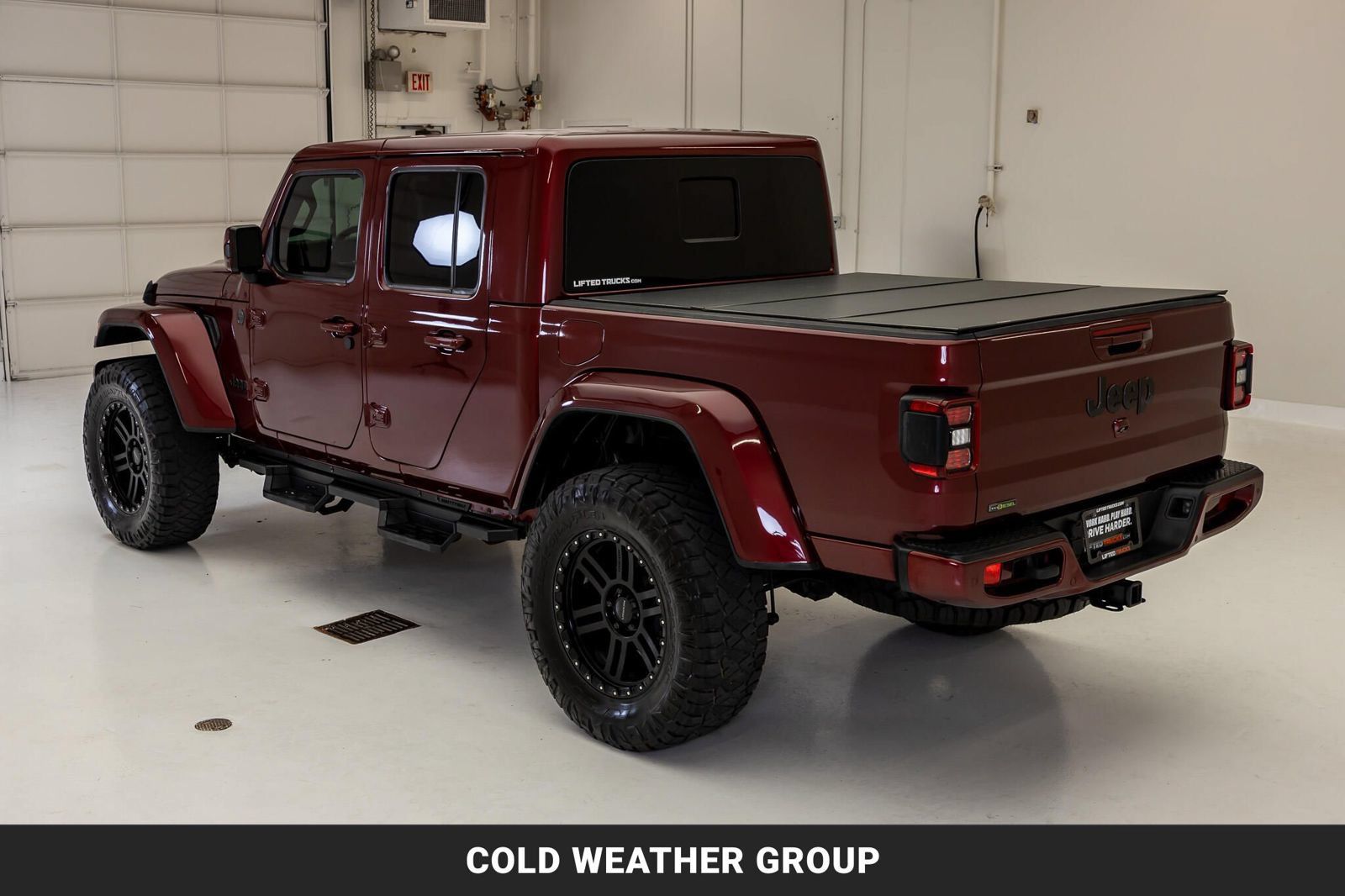 Used 2021 Jeep Gladiator Overland AWD/4WD image 6